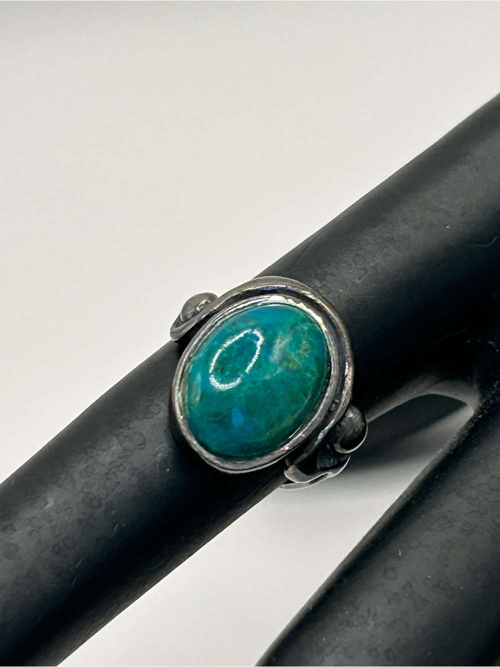 Vintage Old Sterling Silver Turquoise Oval Statement Ring - Blue-Green